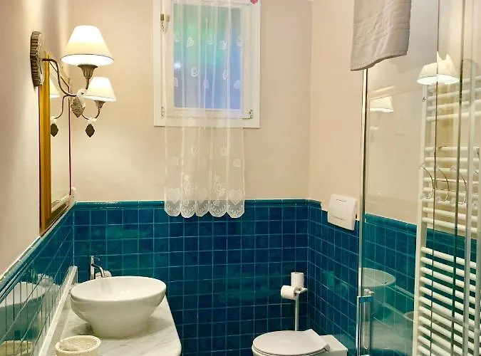 Cernaia بيت ضيافة 3*